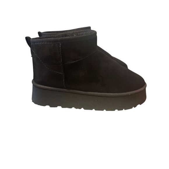 Charlotte Russe Black Faux Suede Platform Bootie Slip On Size 8 - Picture 4 of 8